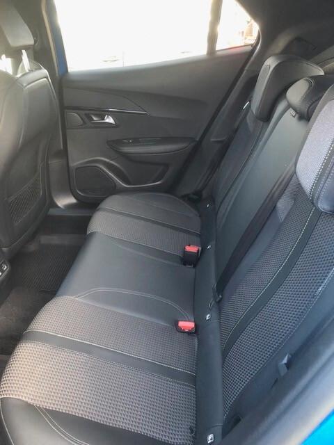 Peugeot 2008 BlueHDi 110 S&S GT