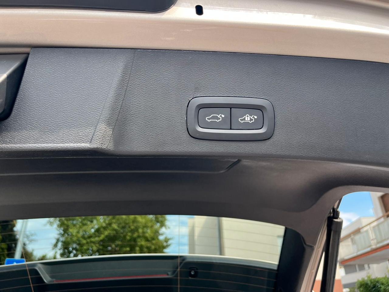Volvo XC40 T2 automatico Core