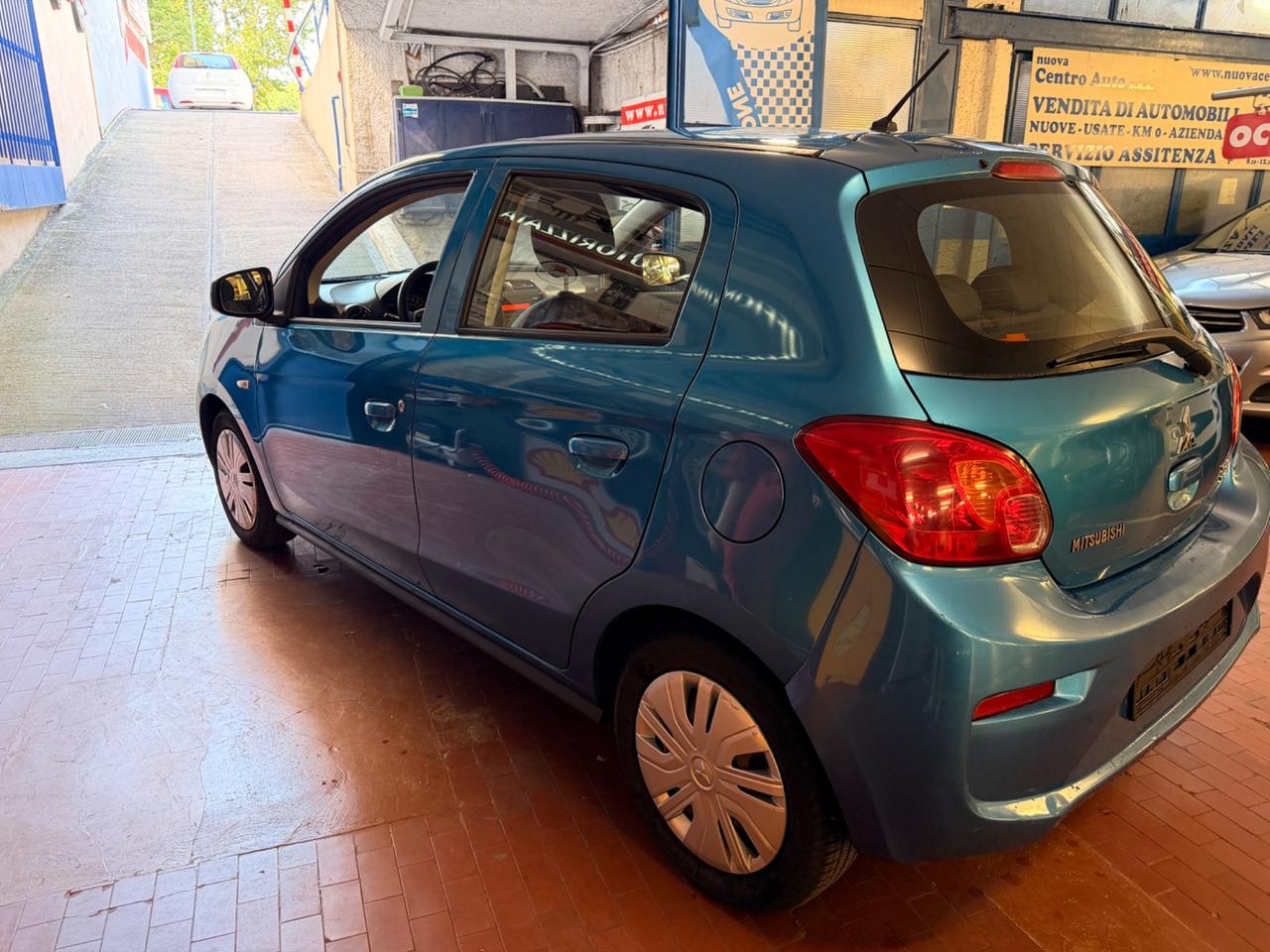 Mitsubishi Space Star 1.0 Invite