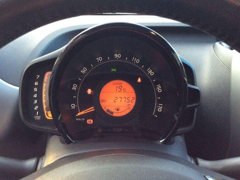 Toyota Aygo Aygo Connect 1.0 VVT-i 72 CV 5 porte x-play