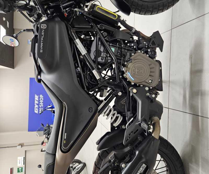 Husqvarna Svartpilen 125 - 2024