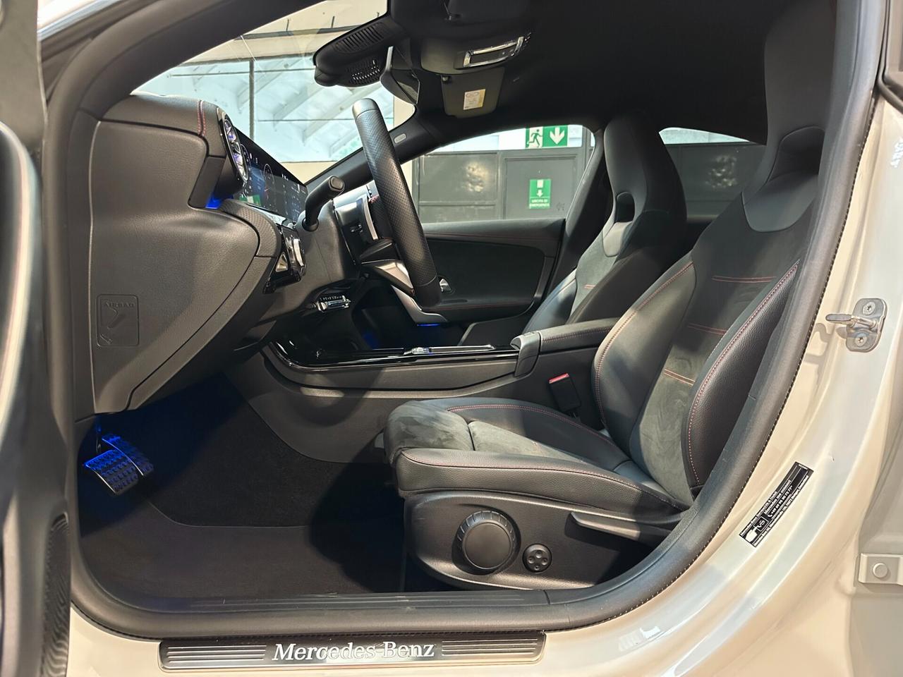 Mercedes-benz CLA 200 Automatic Premium AMG - Pack Night - MULTIBEAM
