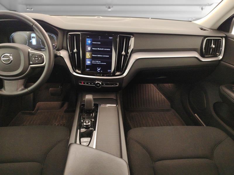 Volvo V60 2.0 B3 Momentum Business automatico