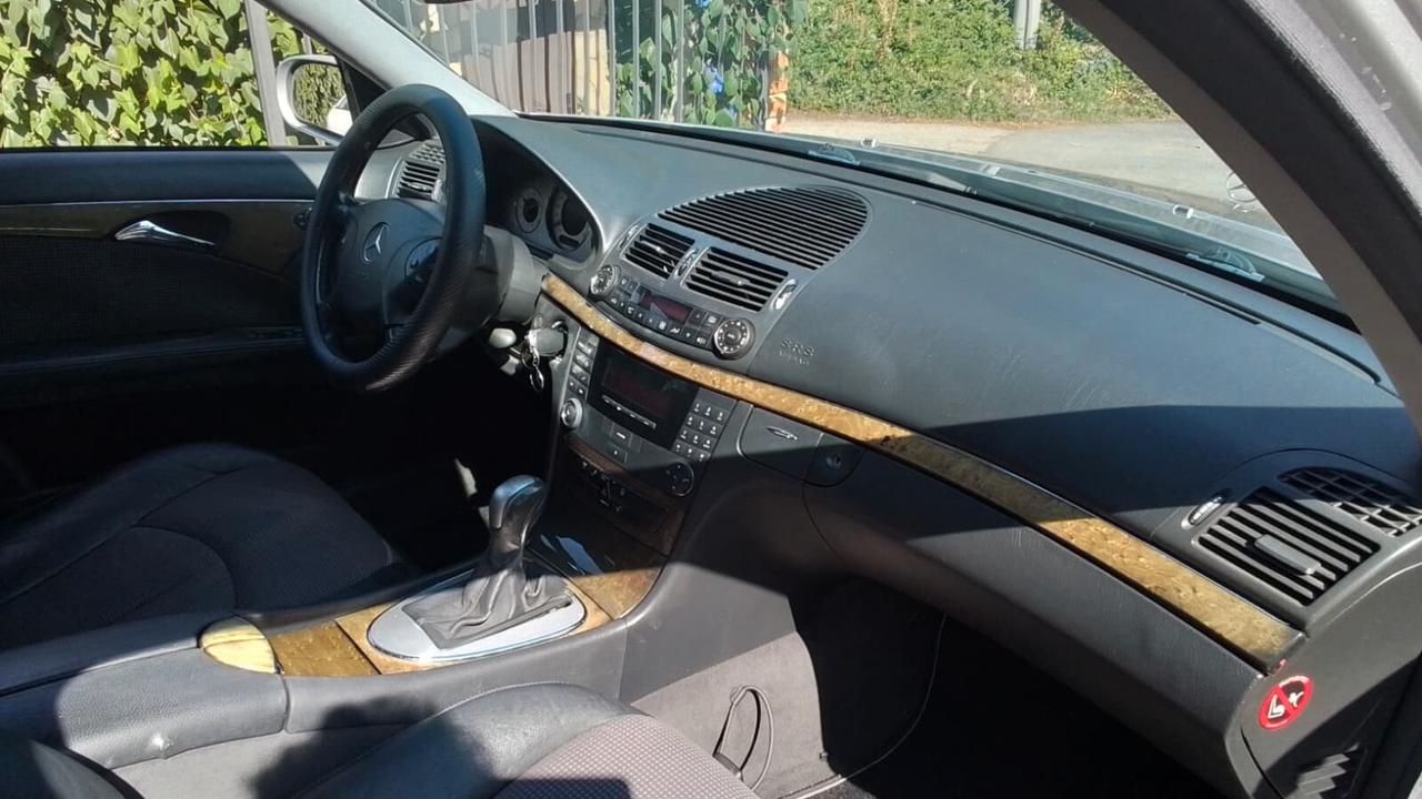 Mercedes-benz E 270 CDI cat Classic