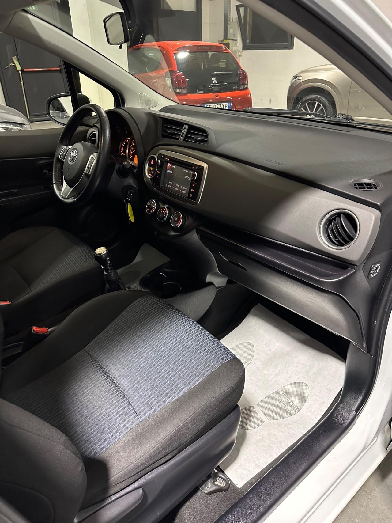 Toyota Yaris 1.3 5 porte Lounge