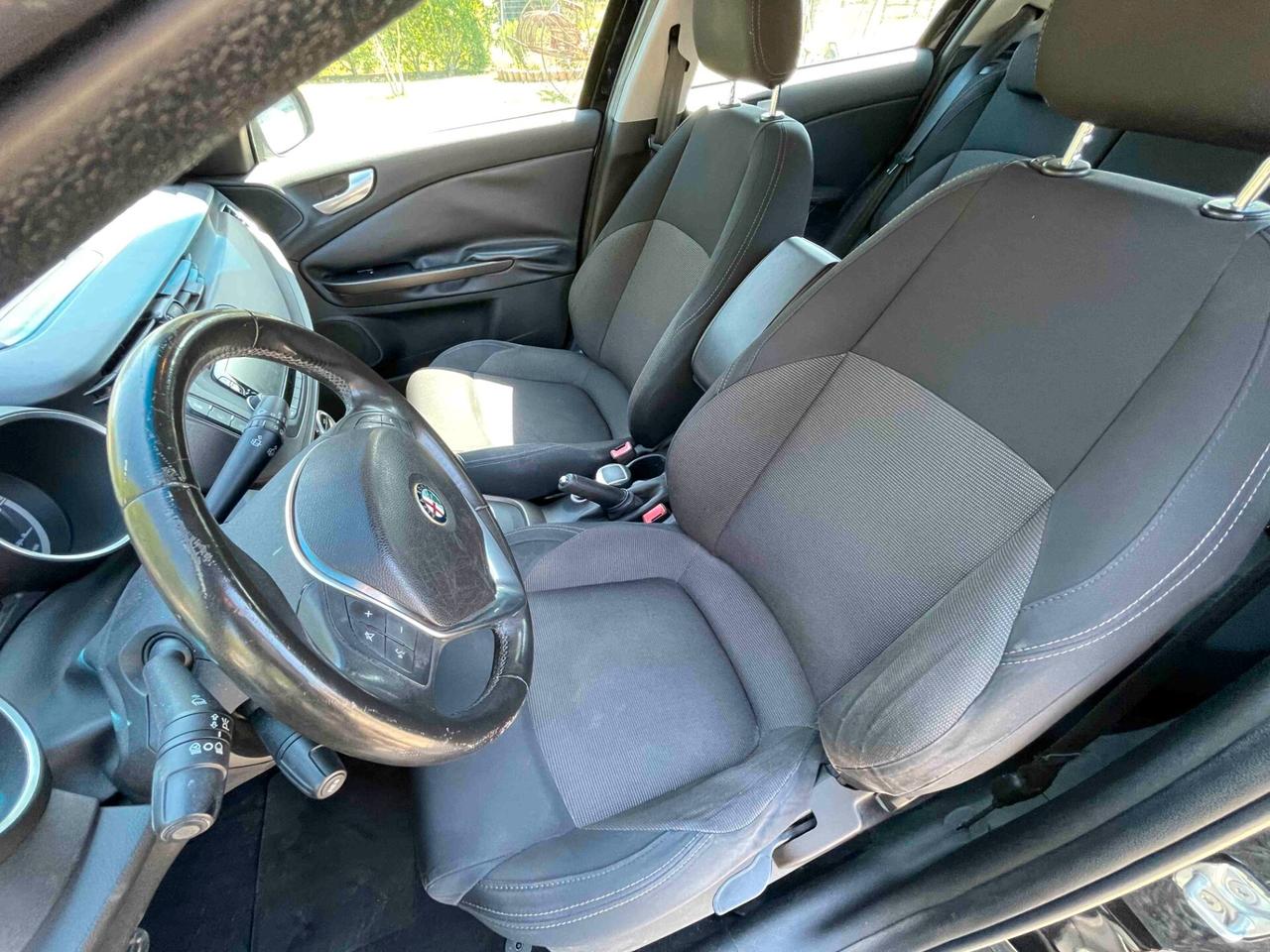 Alfa Romeo Giulietta 1.6 JTDm-2 120 CV Distinctive NEOPATENTATI