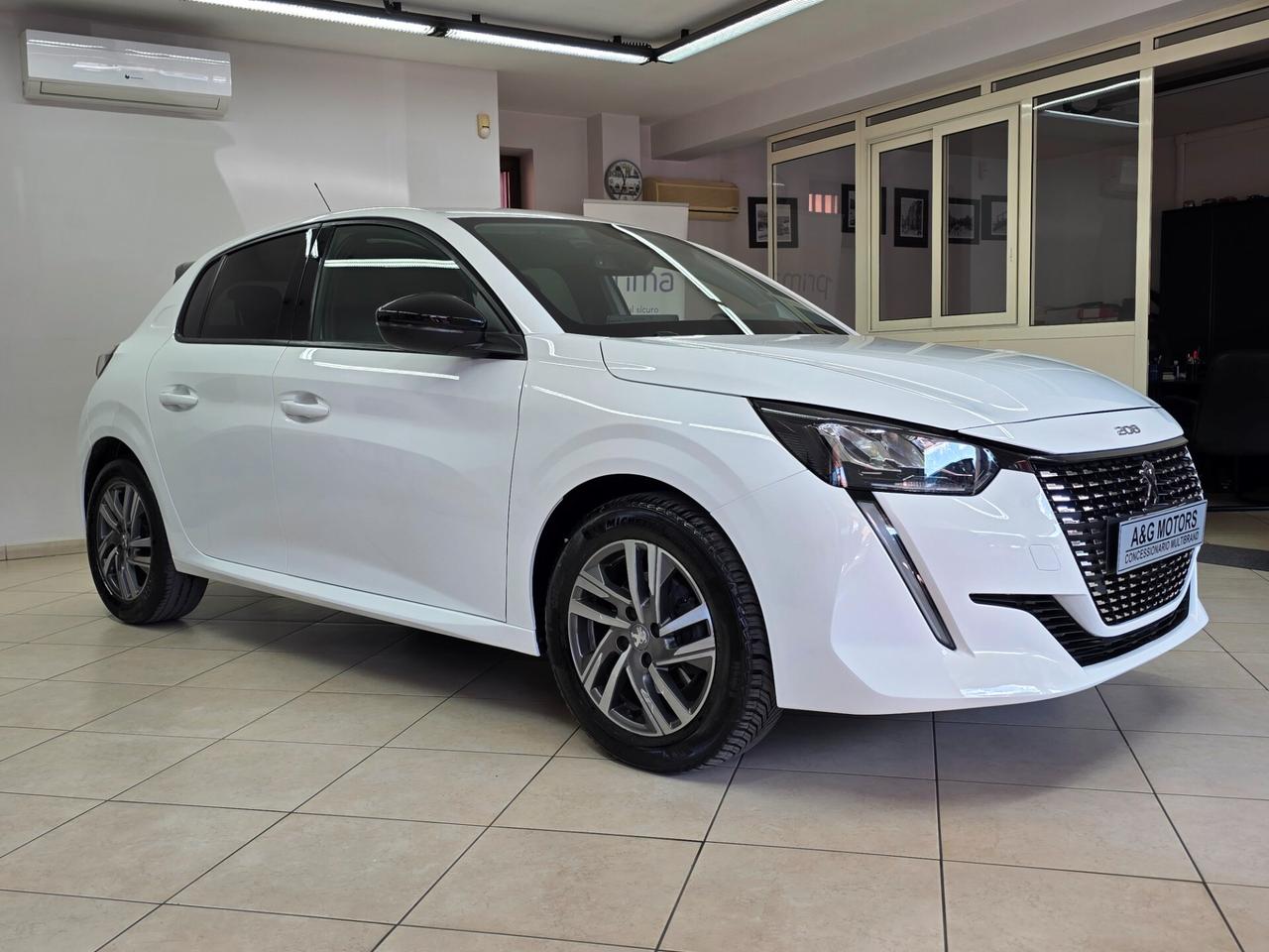 PEUGEOT 208 PURETECH 100cv EAT8 S&S ALLURE
