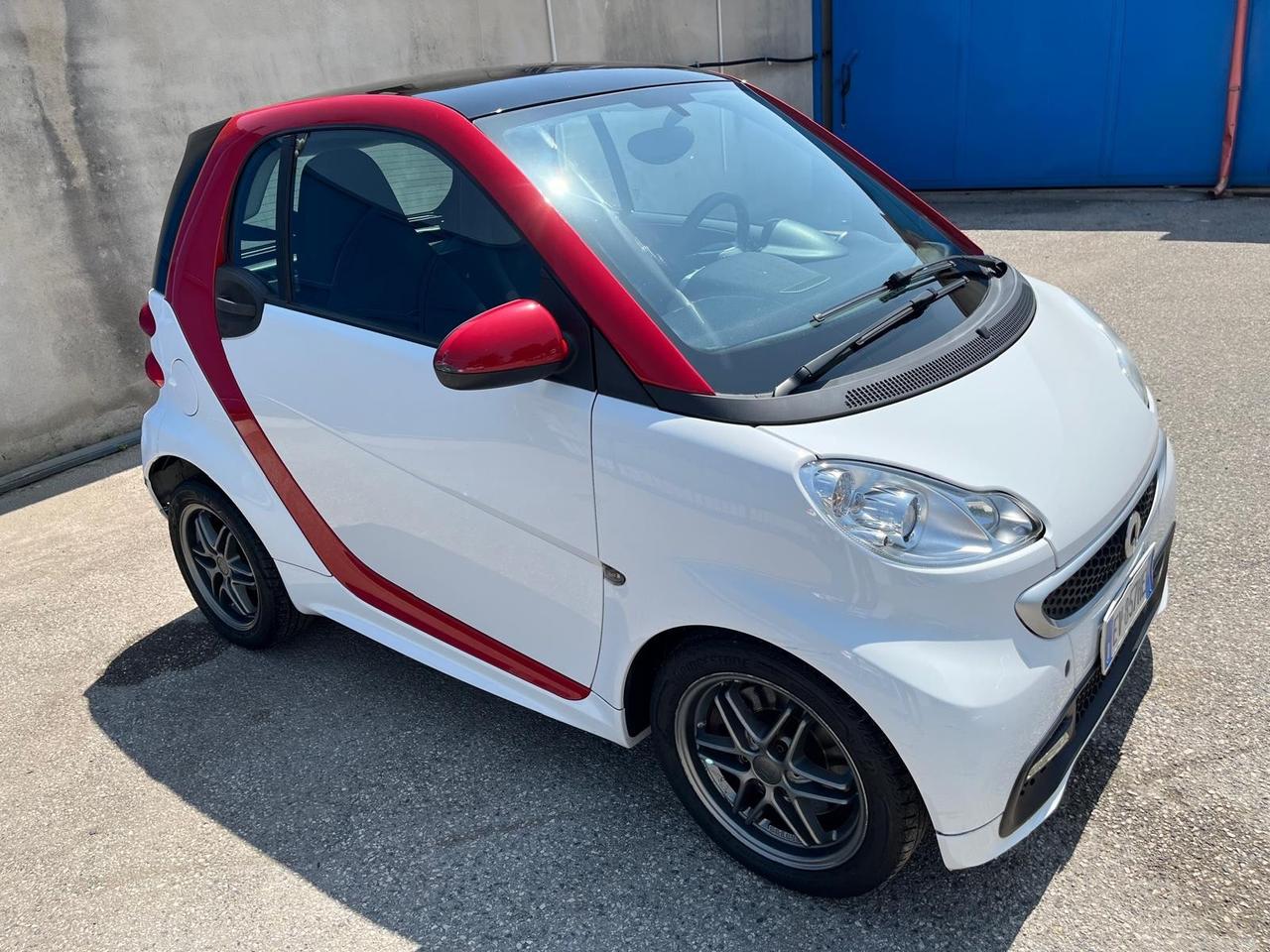 Smart for two 1.0 mhd/71 cv- km 69000-2014