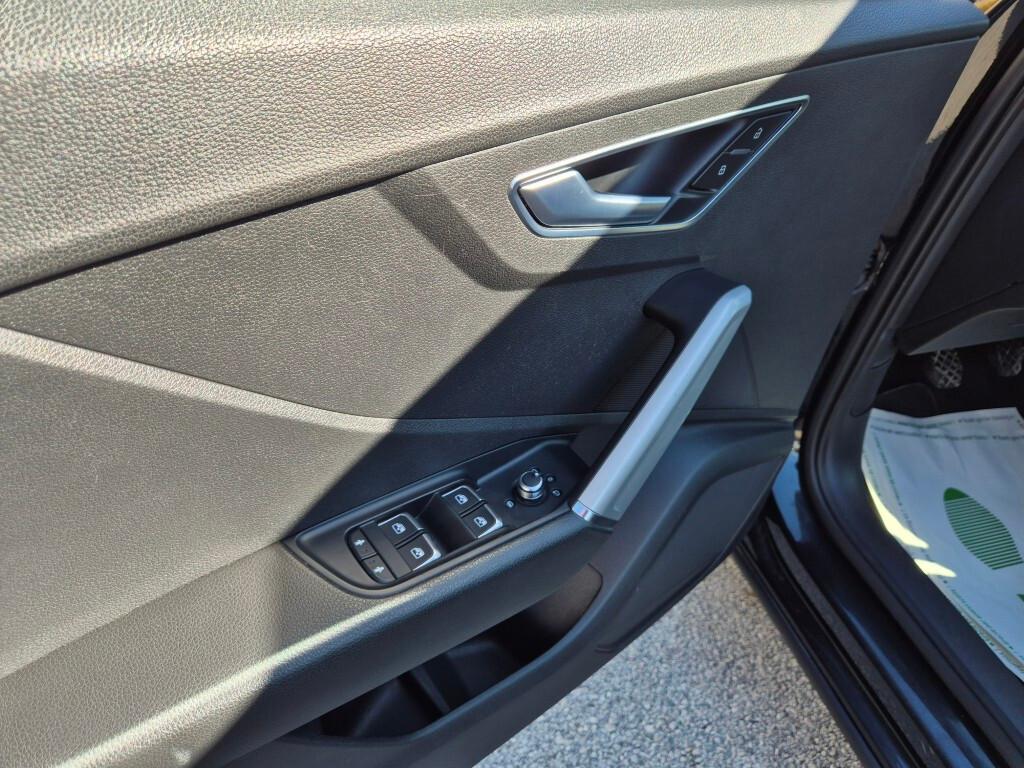 AUDI Q2 1.6 TDI 116CV MANUALE