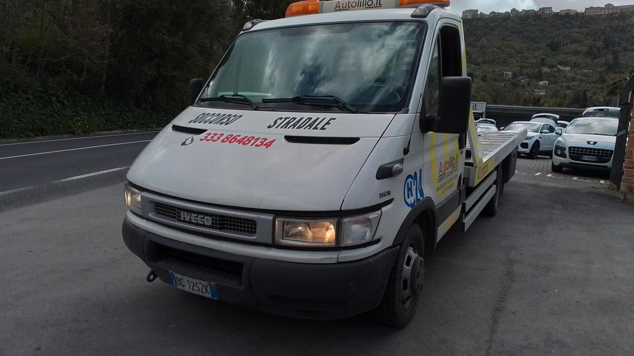 Iveco Daily 35.13 carroattrezzi scarrabile PATENTE B