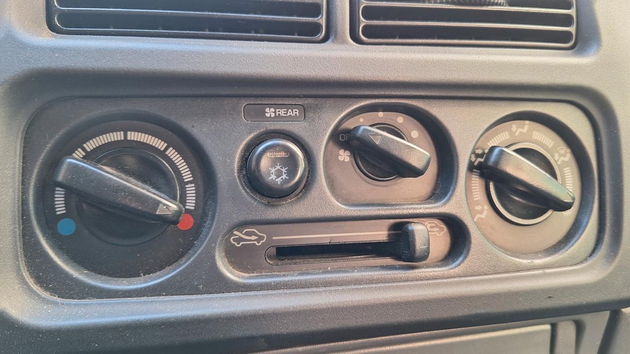 Mitsubishi Pajero Sport Pajero Sport 2.5 TDI GLX