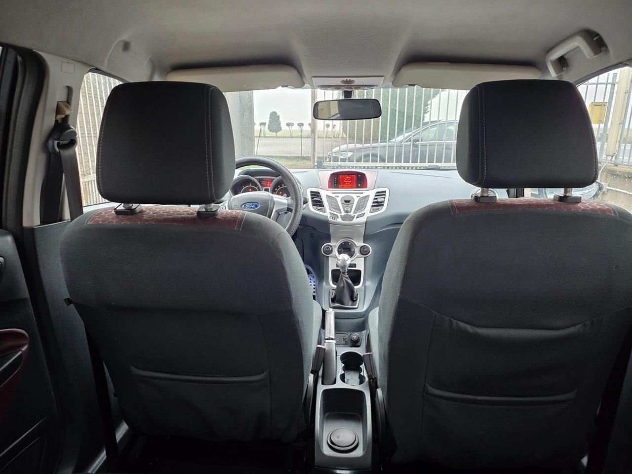 Ford Fiesta 1.4 TDCi 5p. Titanium JNEOPATENTATA