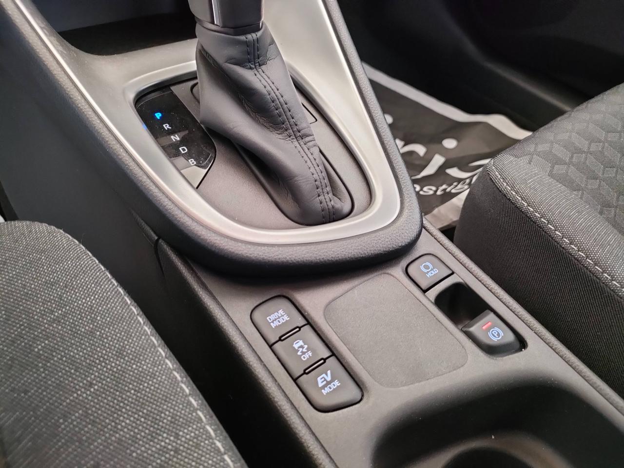 TOYOTA Yaris IV 2020 - Yaris 1.5h Trend