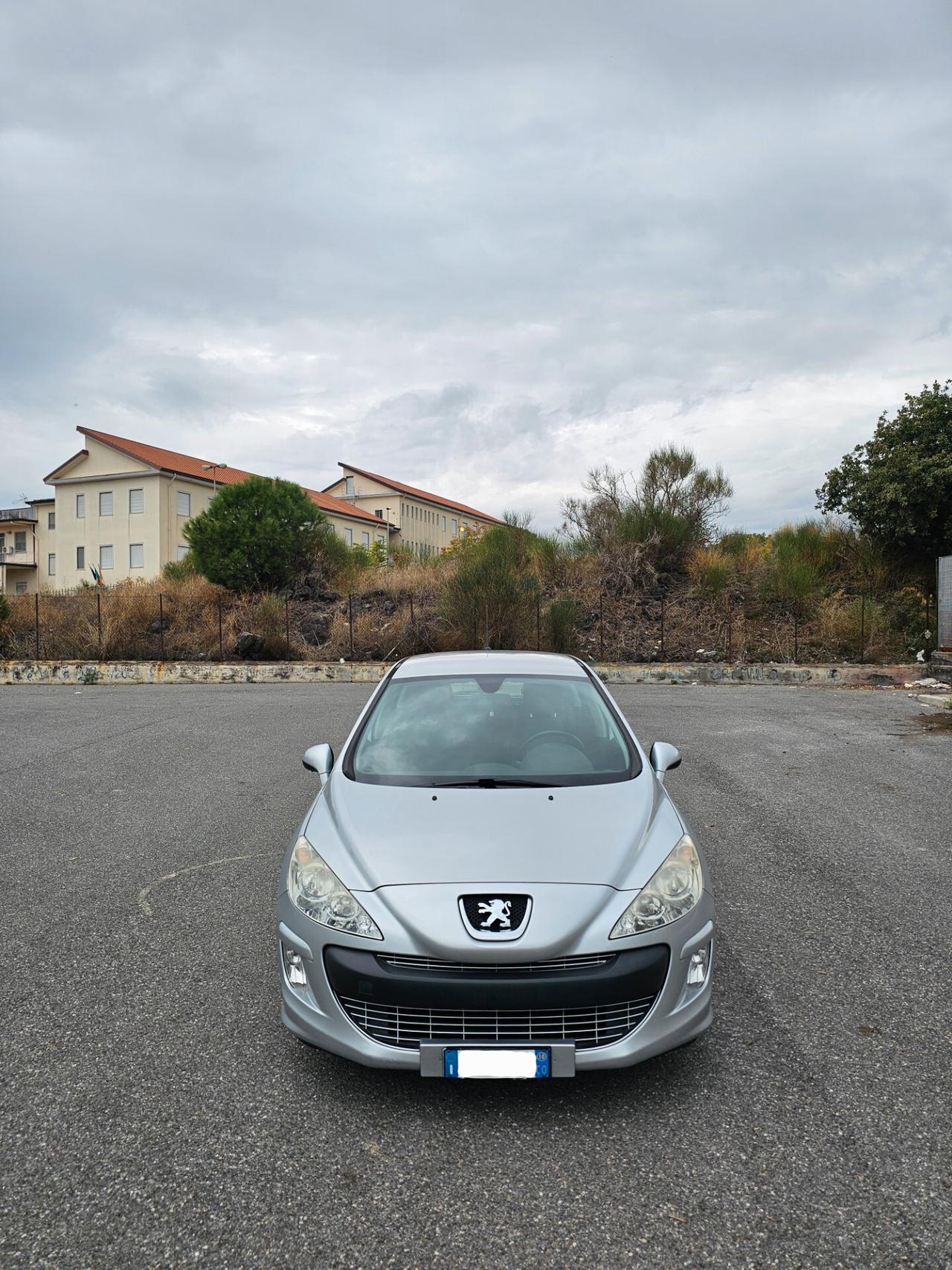 Peugeot 308 1.6 8V HDi 112CV 5p. Business