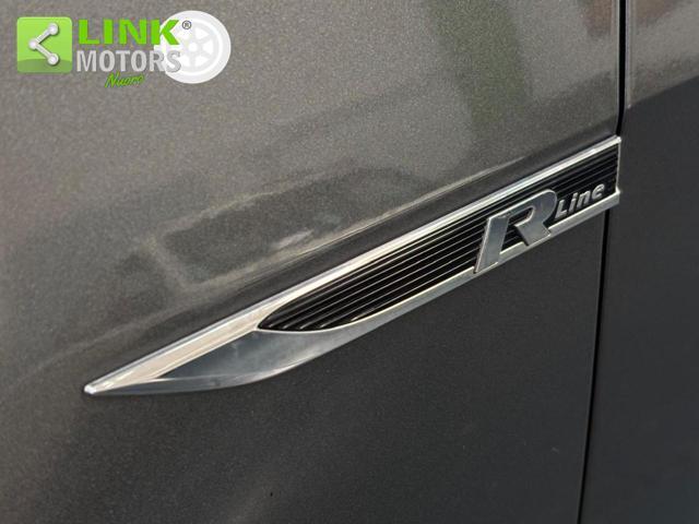 VOLKSWAGEN Golf 1.5 TSI DSG R-LINE KM CERT PARI AL NUOVO.