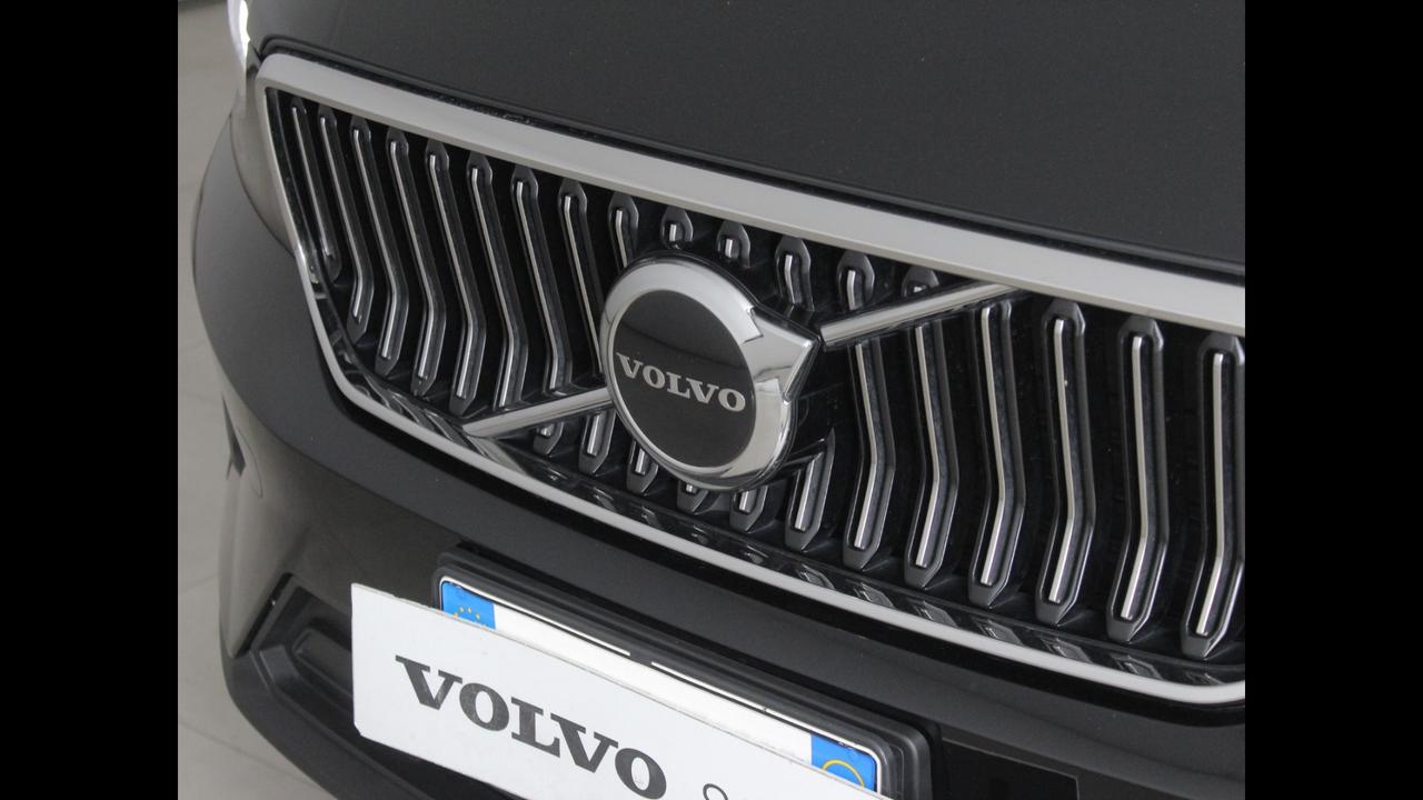 VOLVO XC40 2023 - XC40 1.5 t4 recharge phev Core auto