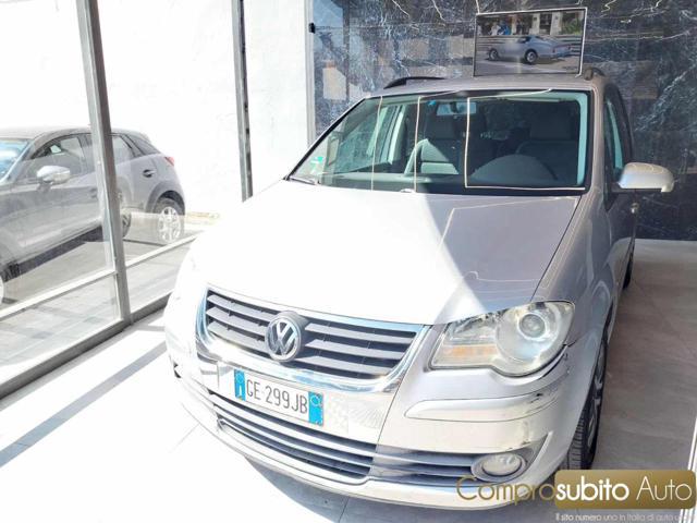 VOLKSWAGEN Touran 1.6 Trendline Bifuel G