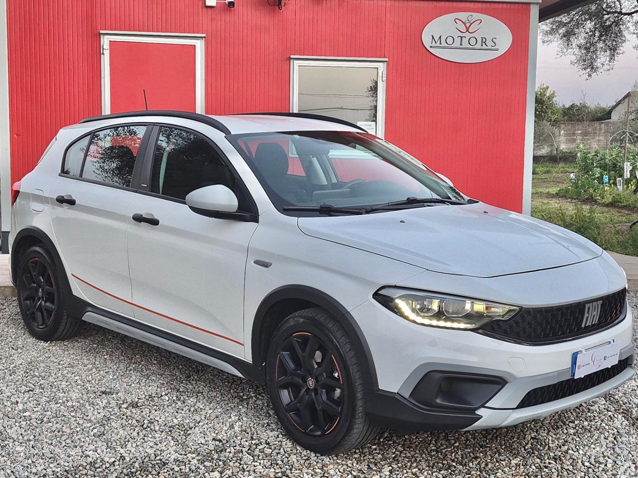 Fiat Tipo 1.6 Mjt S&S 5 porte Cross Garmin