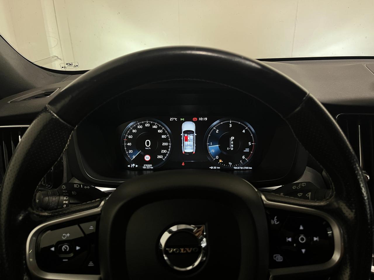 VOLVO XC60 2.0 D4 R-DESIGN GEARTRONIC