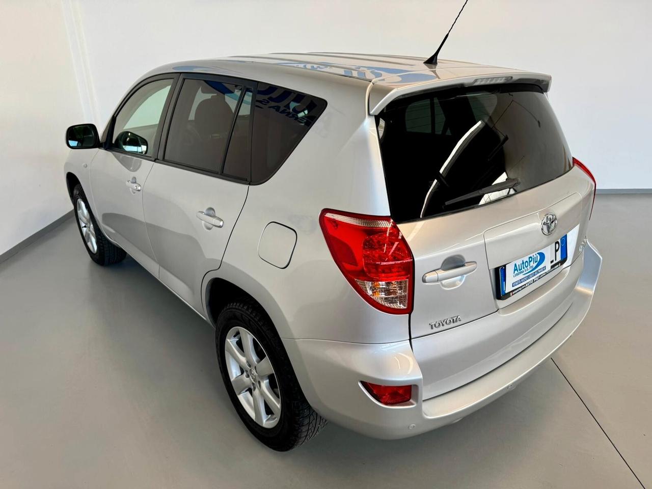 Toyota RAV-4 Crossover 2.0 aut. Sol 152 CV