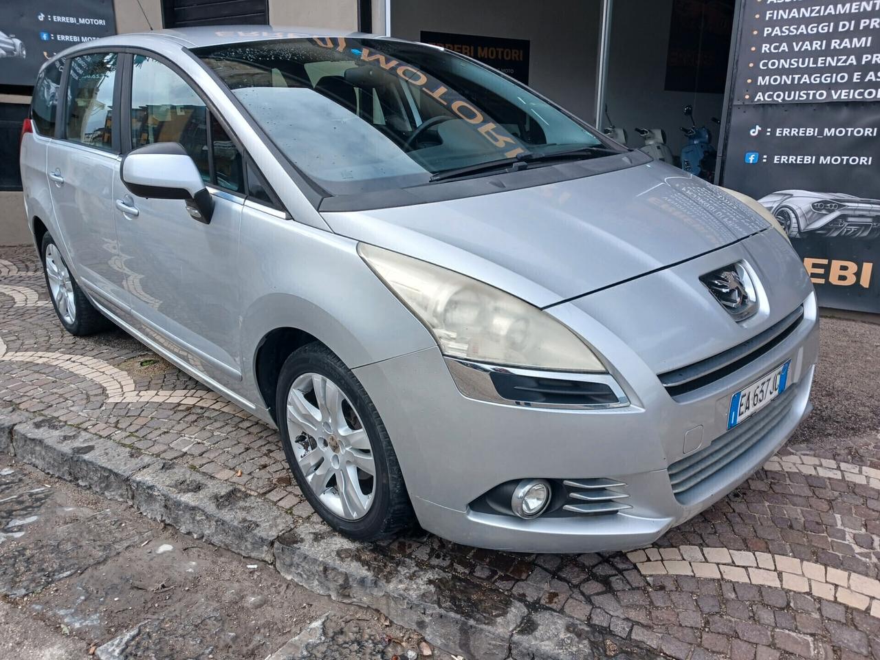 Peugeot 5008 1.6 HDi 7 POSTI