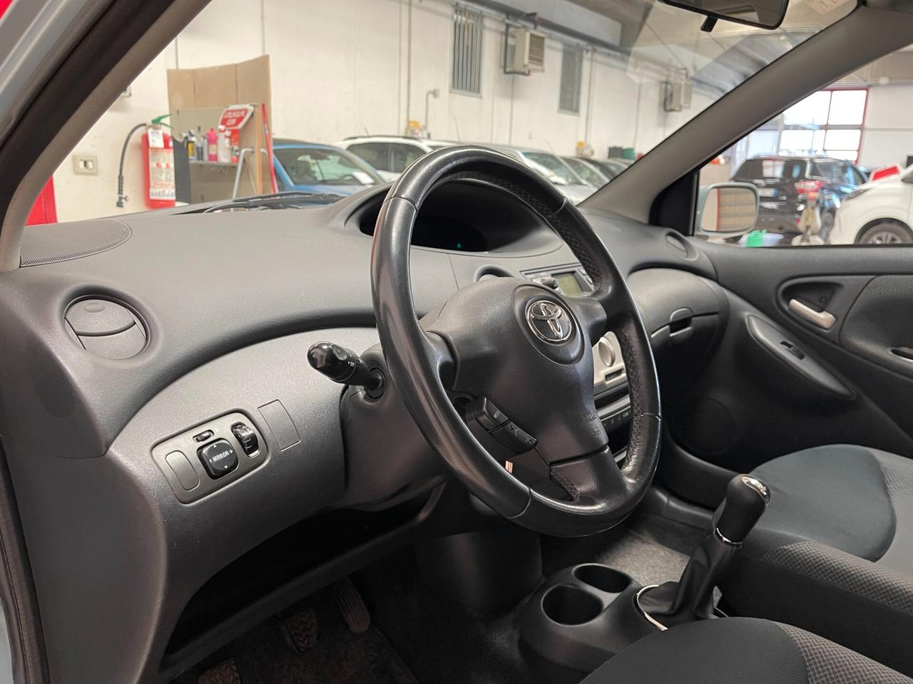 Toyota Yaris 1.0 Sol Blue 5porte-Unico Proprietario-Ok Neopatentati-LEGGI SOTTO