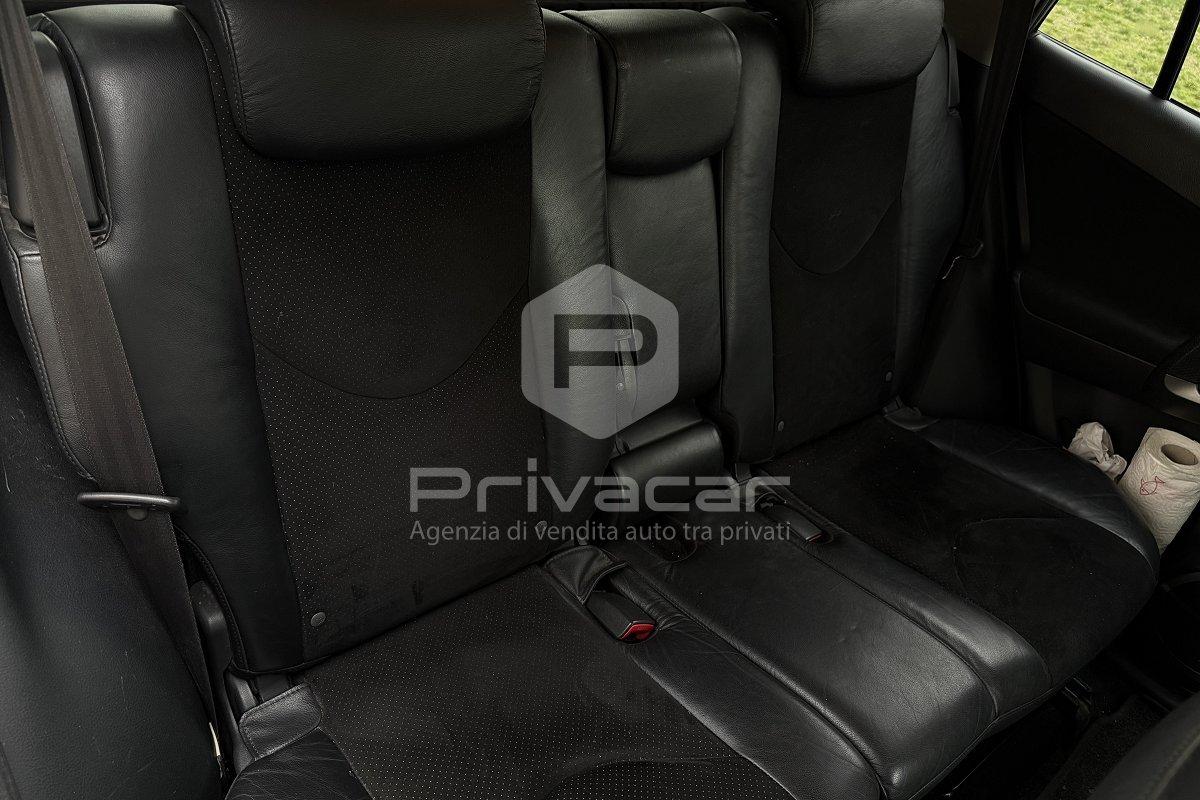 TOYOTA RAV4 Crossover 2.2 D-4D 150 CV DPF Exclusive