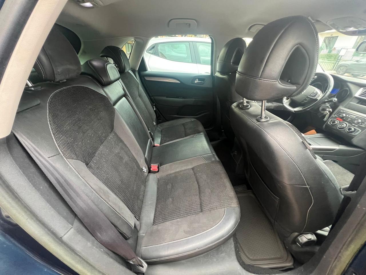 Citroen C4 1.6 e-HDi 115 airdream Exclusive