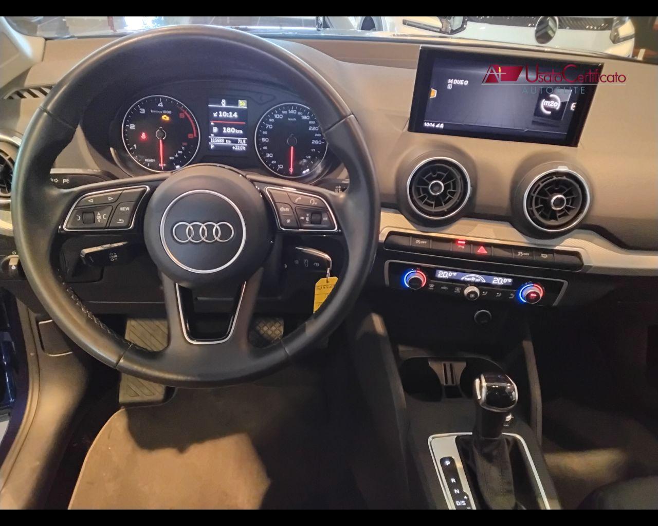 AUDI Q2 30 TDI S tronic Business