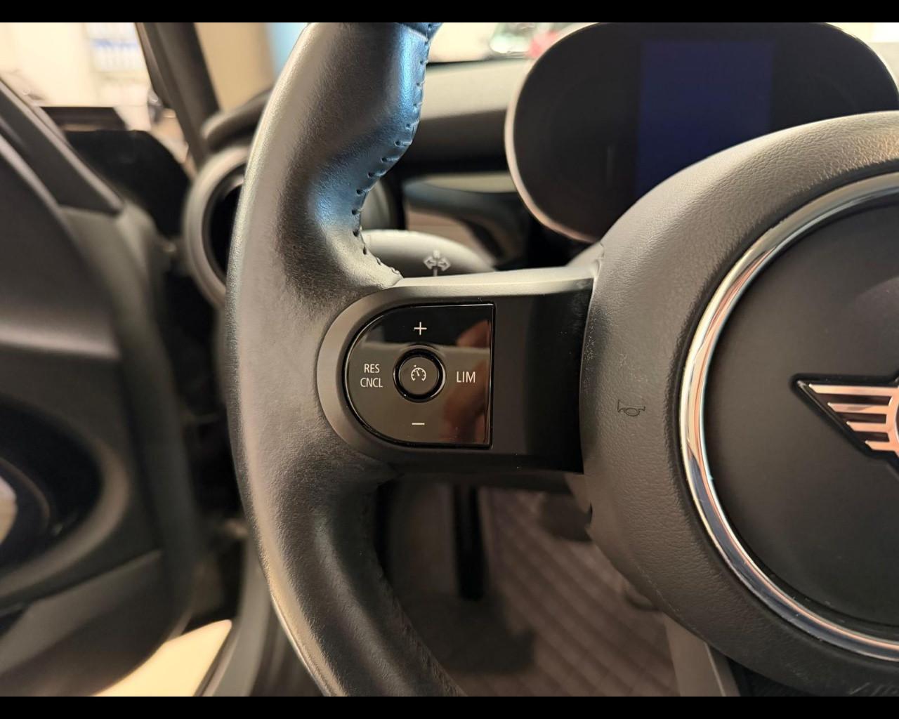 MINI Mini Full El. (F56) - Mini Cooper SE Yours