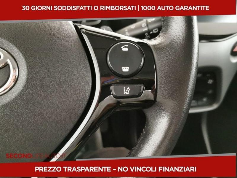 Toyota Aygo 5p 1.0 x-play my15