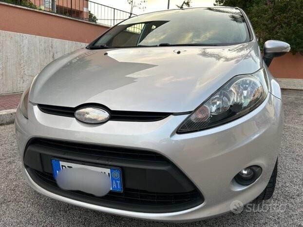 Ford Fiesta 1.4 TDCi 5p. Ghia