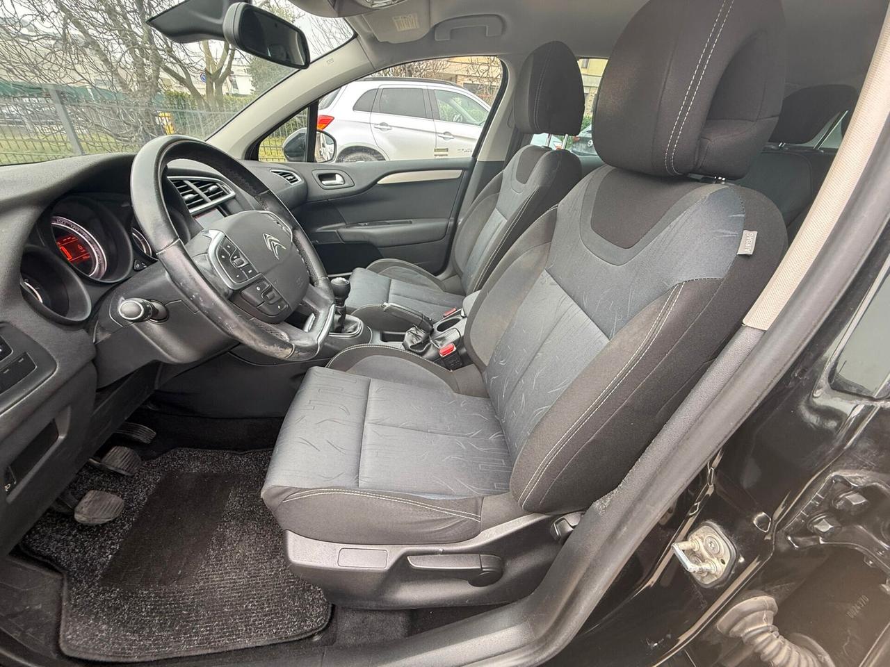 Citroen C4 1.6 vti 120 CV 5P