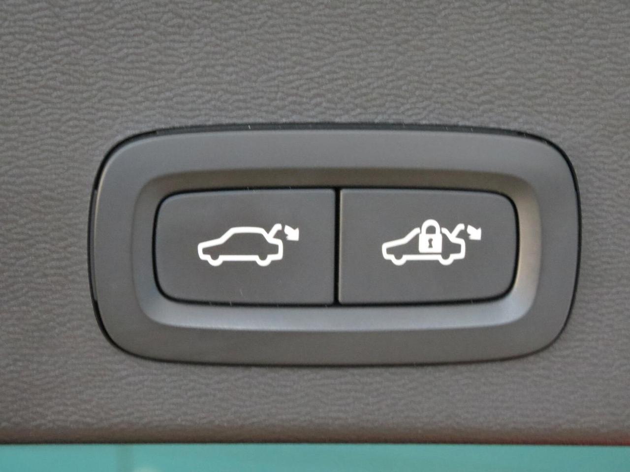 Volvo XC40 T3 Geartronic Momentum Pro