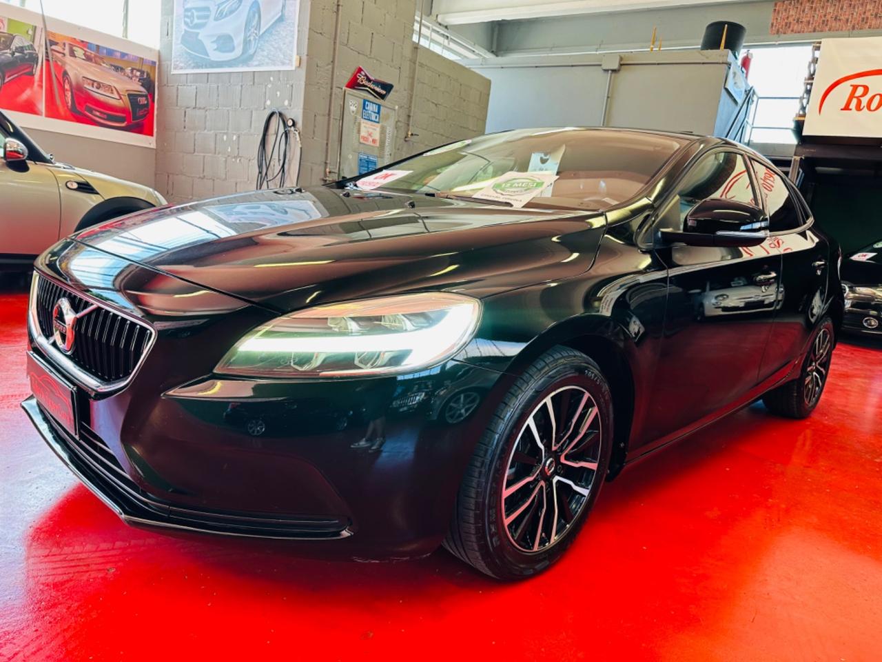 Volvo V40 2.0d 120CV Geartronic R-design