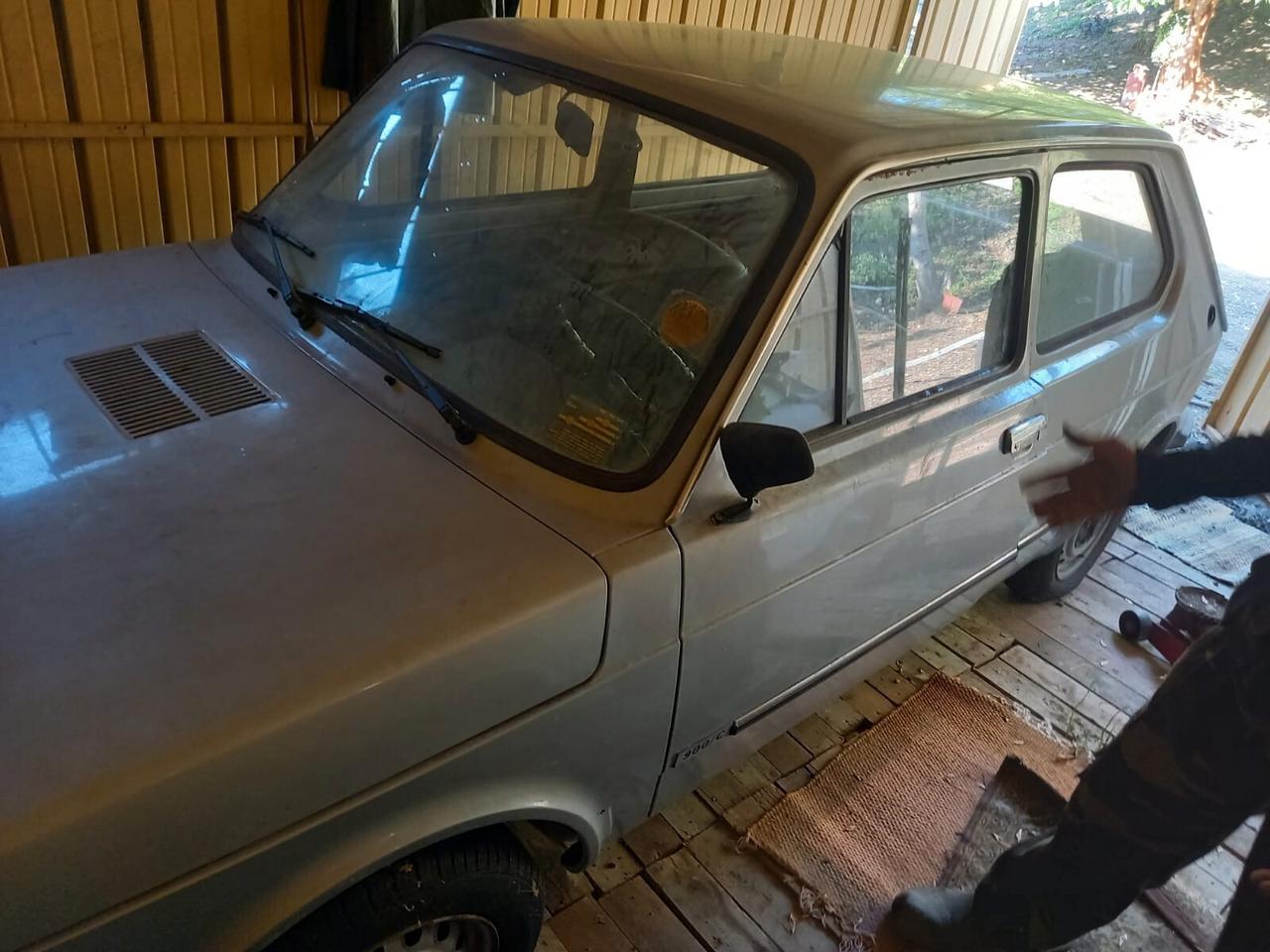 AUTO D'EPOCA FIAT 127