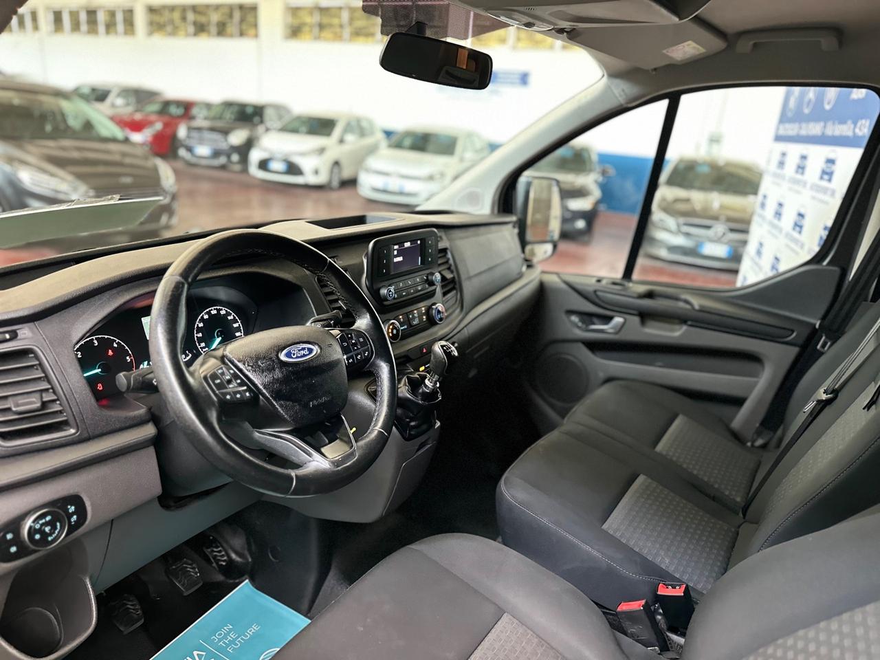 Splendido Ford Transit Custom 2.0 TDCi 130cv Entry