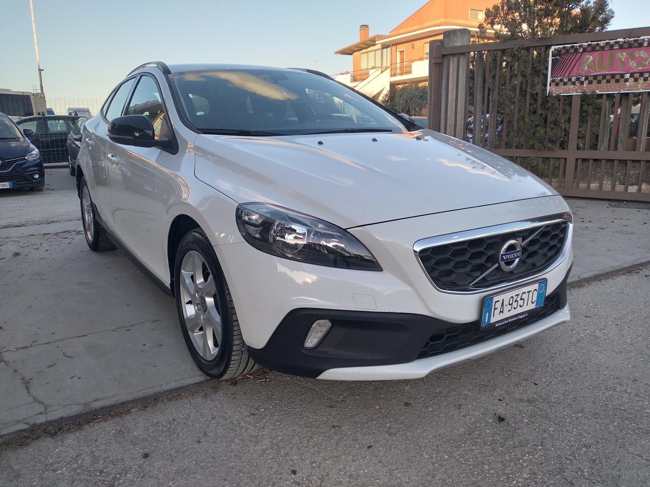 Volvo V40 Cross Country D2 Momentum