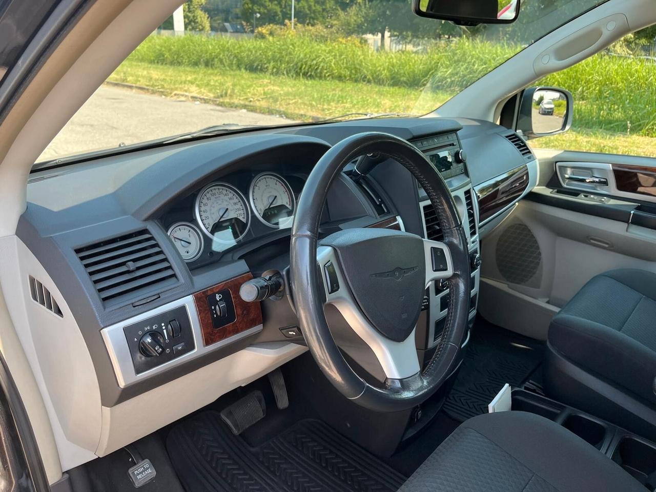 Chrysler Voyager Grand 2.8 CRD DPF