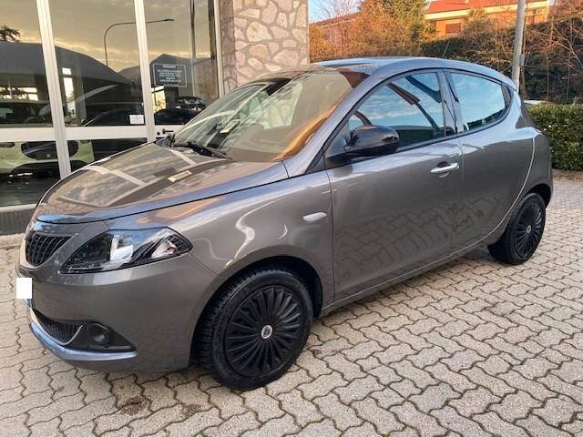 LANCIA YPSILON 1.0 HYBRID SILVER 39000KM PREZZO REALE