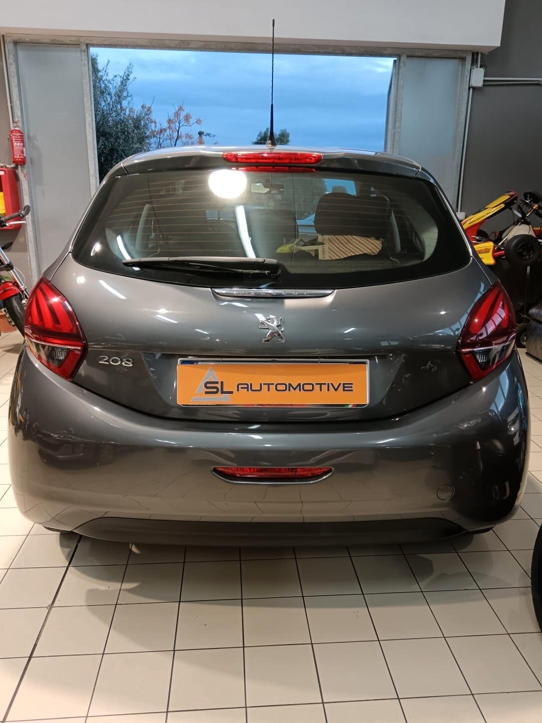 Peugeot 208 allure neopatentati