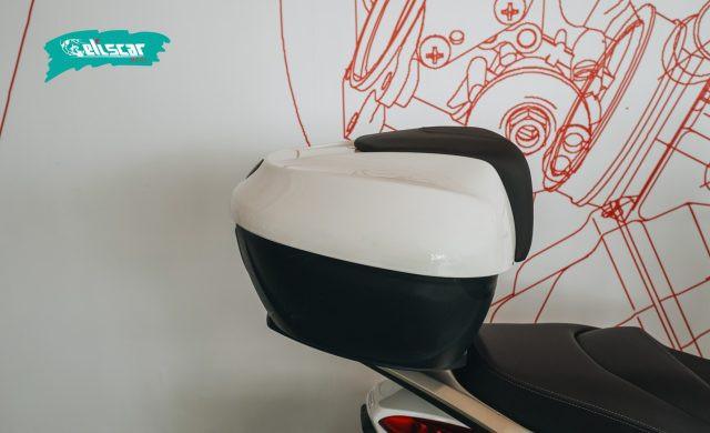 PIAGGIO Beverly 300 i.e. BEVERLY 300