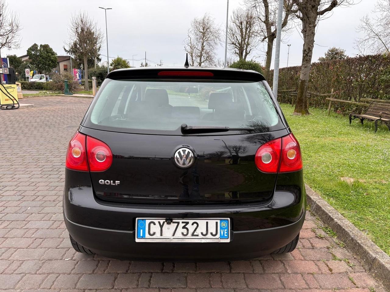 Volkswagen Golf 1.6 Benz 2006 NEOPATENTATI