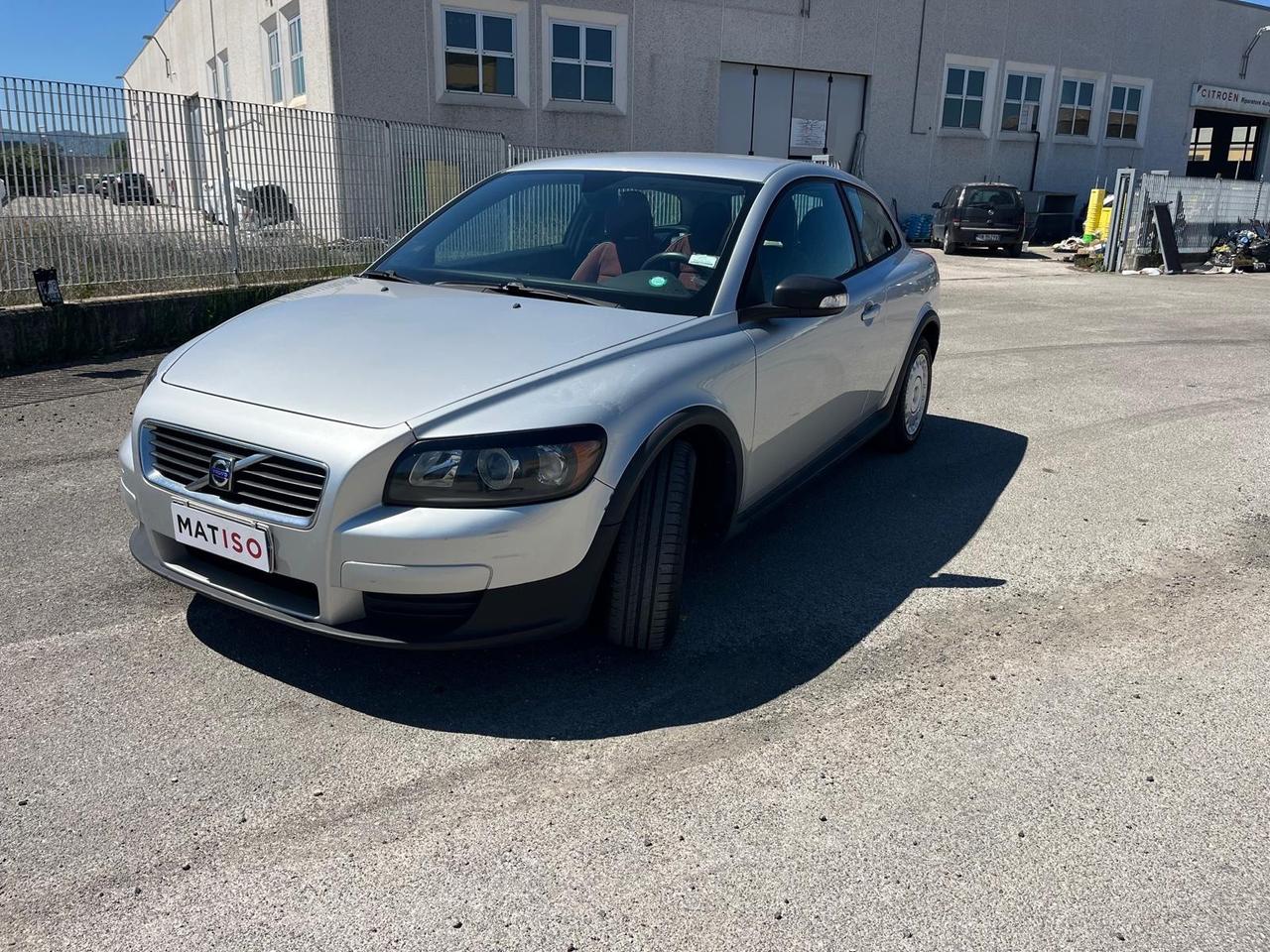 Volvo C30 1.6 Kinetic 142000 KM