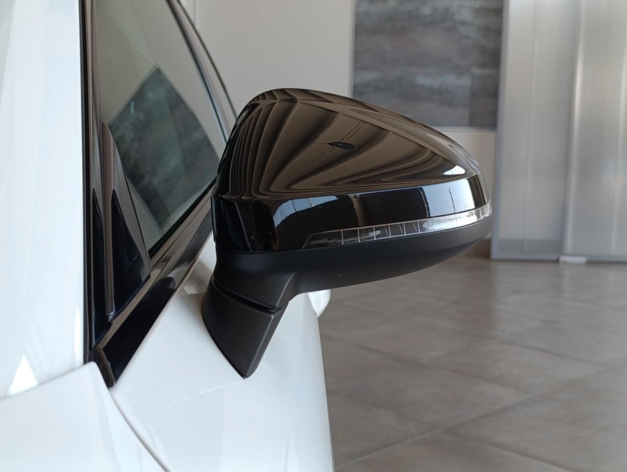 Audi A4 Allroad 40 2.0 tdi mhev Identity Contrast quattro 204cv s-tronic