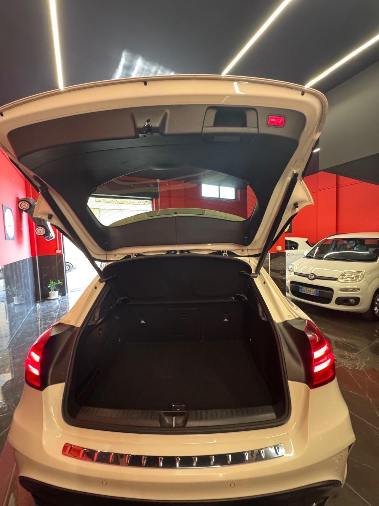 Mercedes-benz GLA 200 180 d Automatic Premium