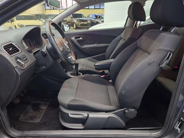 Volkswagen Polo Polo V 2009 3p 1.6 Highline bi-fuel 82cv