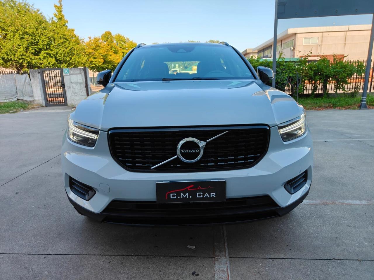 Volvo XC40 T5 Recharge Plug-in Hybrid automatico Plus Dark