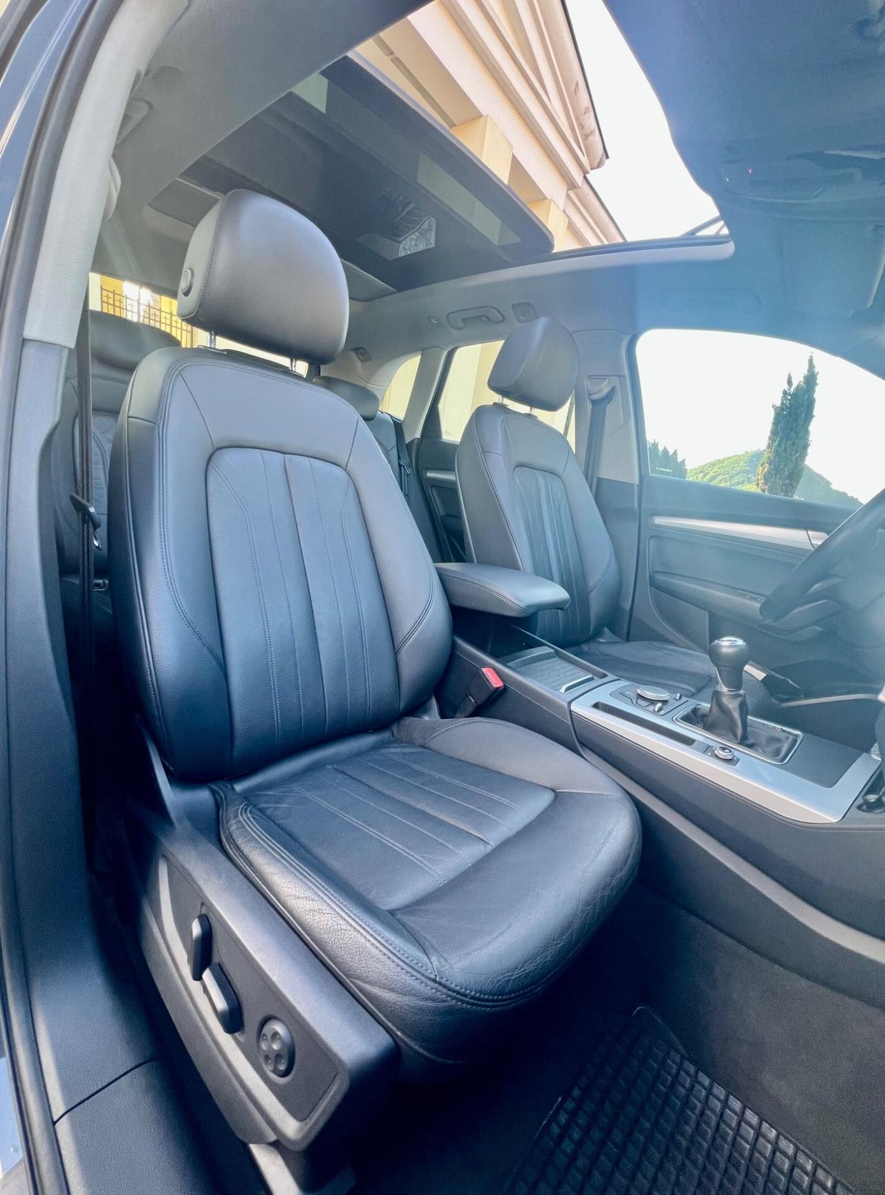Audi Q5 2.0 TDI 150 CV Acc.Permute