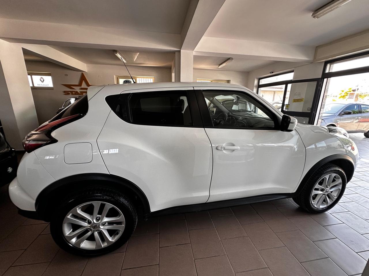 Nissan Juke 1.6 GPL Acenta